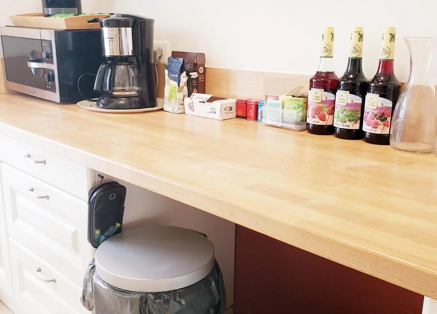 Suite From 1 To 6 - Bathtubs In Rooms - Air Conditioned Residential Appartement - Wifi - Kitchen - Laundry - Parking