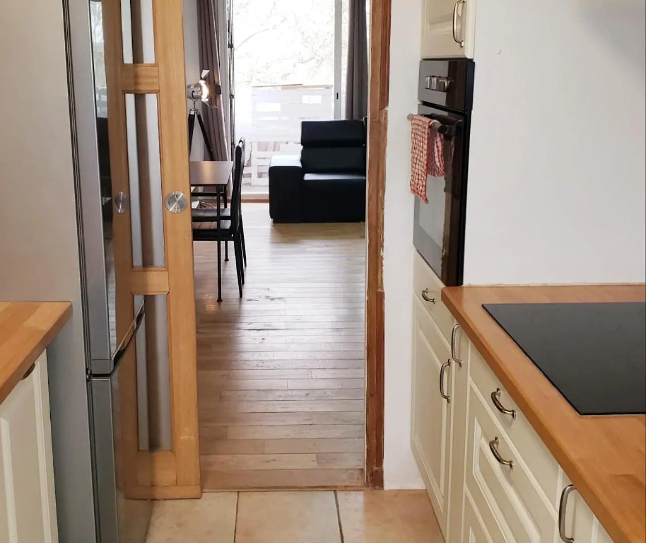 Suite From 1 To 6 - Bathtubs In Rooms - Air Conditioned Residential Appartement - Wifi - Kitchen - Laundry - Parking France