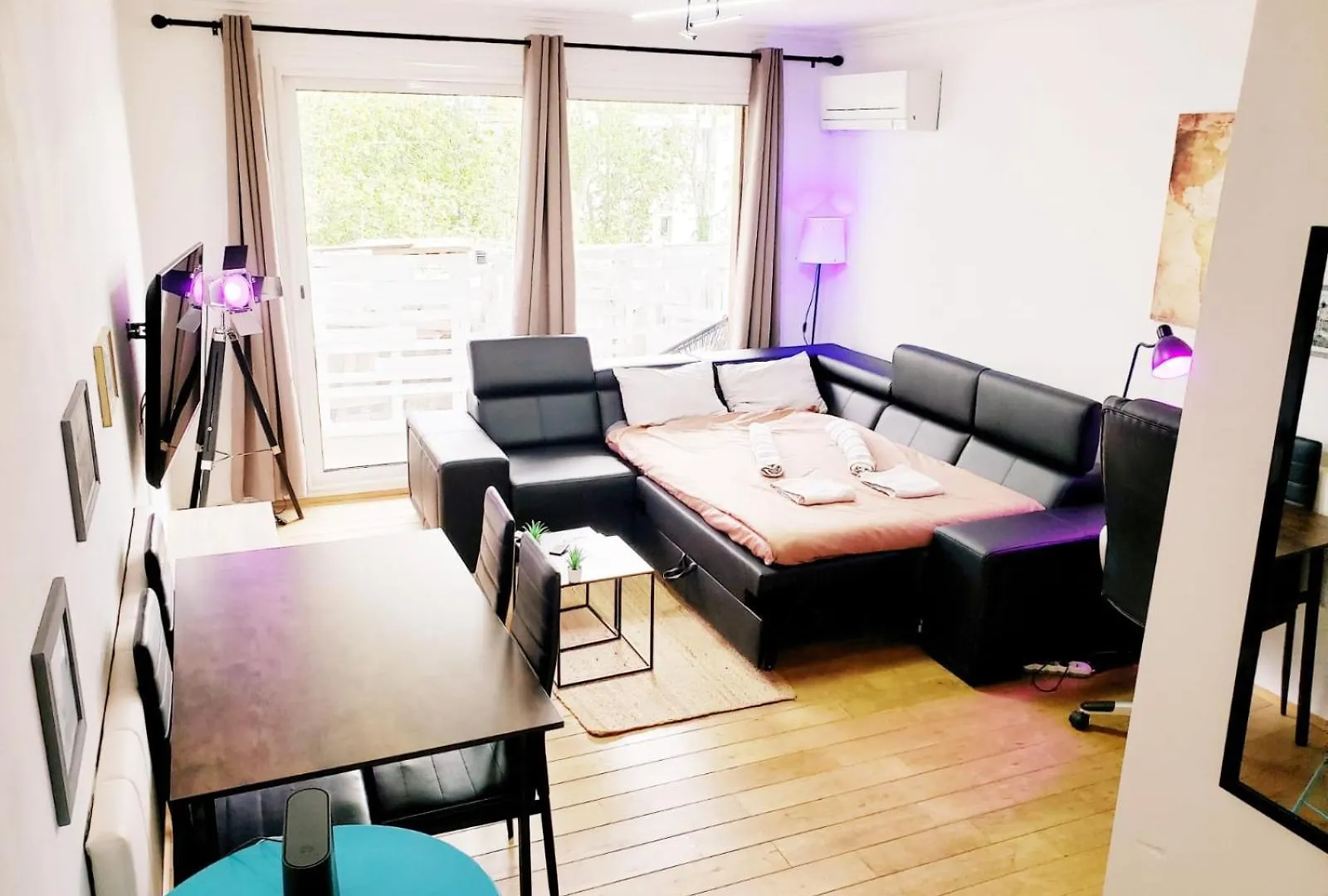Suite From 1 To 6 - Bathtubs In Rooms - Air Conditioned Residential Appartement - Wifi - Kitchen - Laundry - Parking 0*, Avignon France