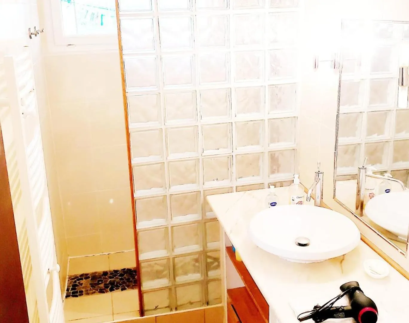 Suite Bathtubs 1 To 6 - Air-Conditioned - Self-Arrival Avinhão
