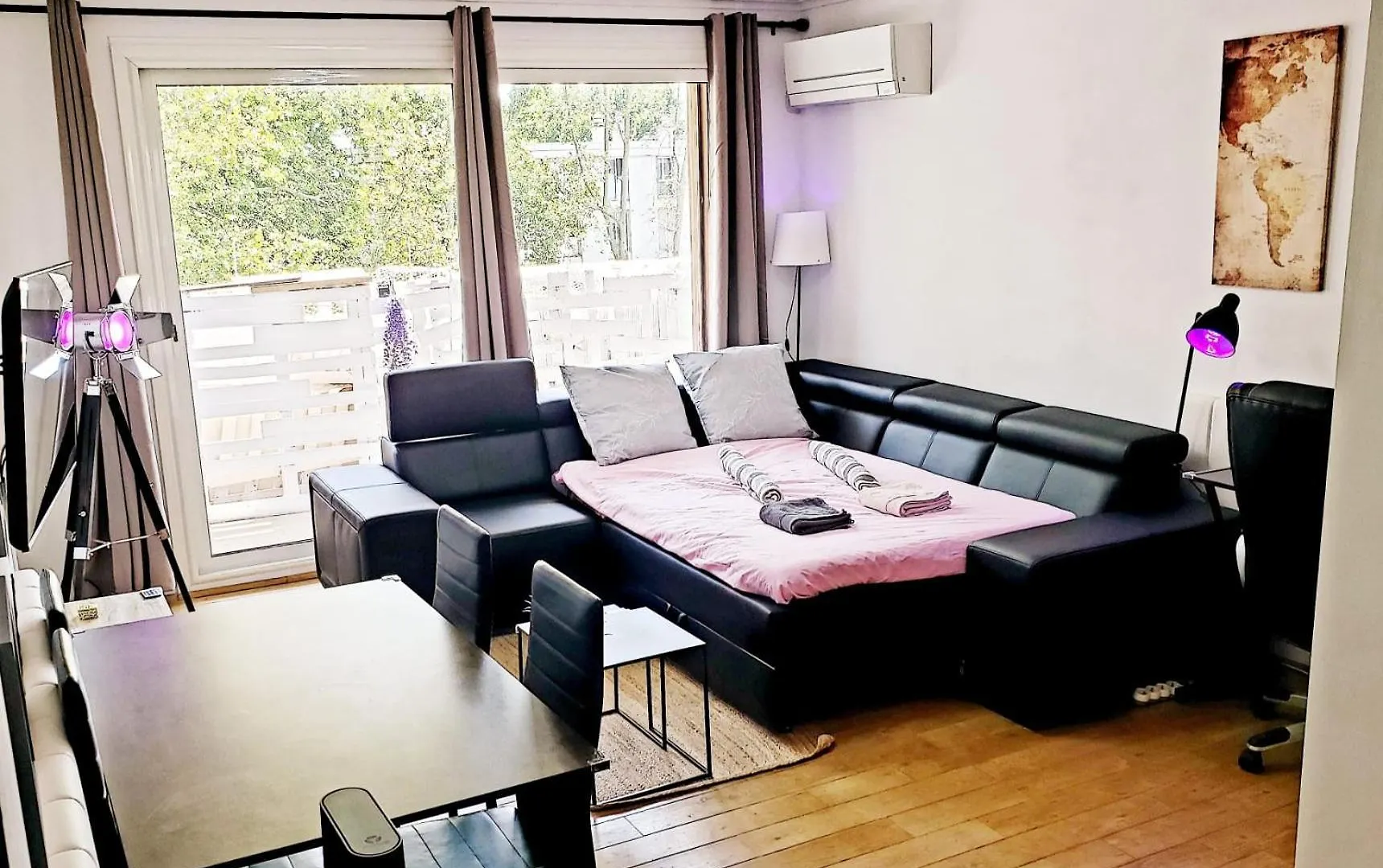 Suite Bathtubs 1 To 6 - Air-Conditioned - Self-Arrival Avinhão Apartamento
