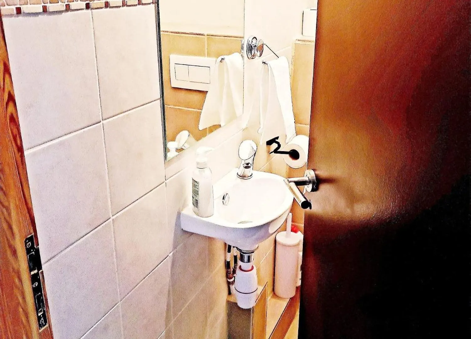 Suite Bathtubs 1 To 6 - Air-Conditioned - Self-Arrival Avinhão