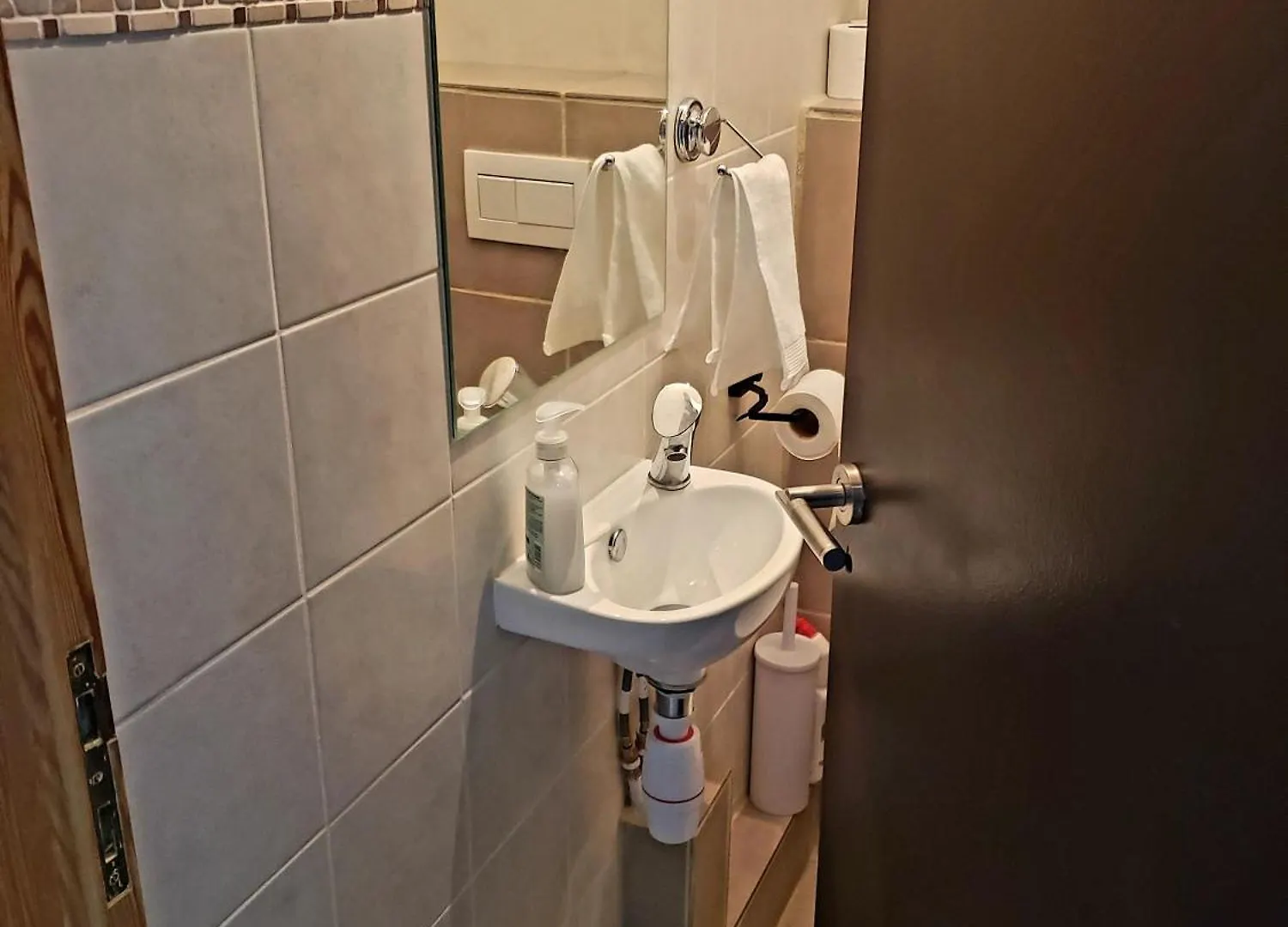 Suite From 1 To 6 - Bathtubs In Rooms - Air Conditioned Residential Appartement - Self-Arrival - Wifi - Netflix Disney - Kitchen - Laundry - Parking 亞維農 公寓